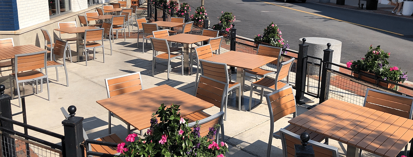 Legal Sea Foods - Legacy Place, Dedham - Outdoor Dining Patio