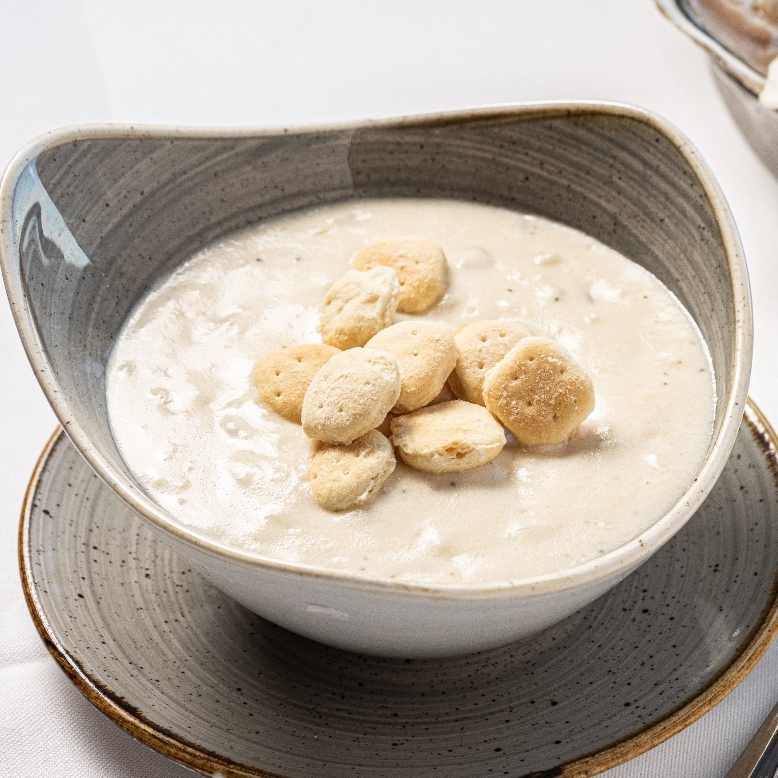Chowda with biscuits